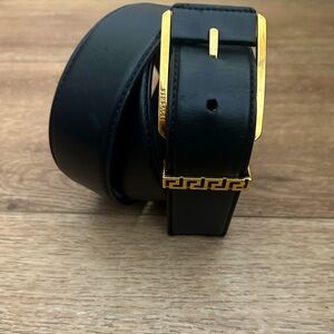 Versace Greca Accent Black And Gold leather belt Size- 95/38